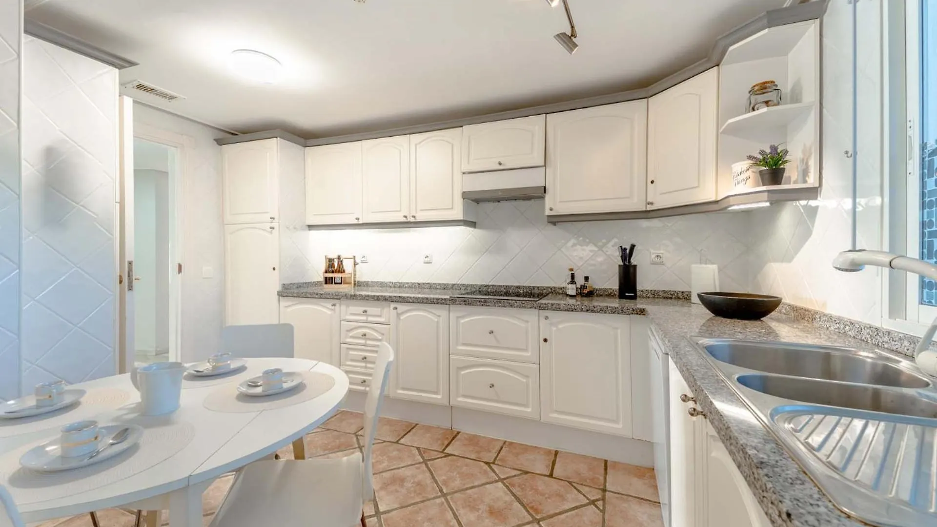 Vip Dominion Beach Estepona Apartment